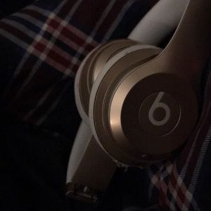Beats solo 2